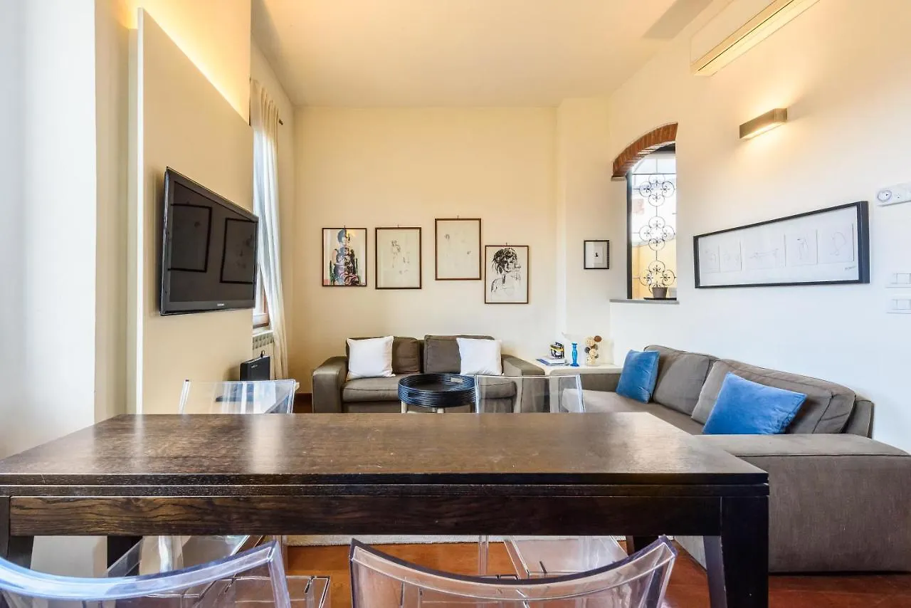 Albione By Mmega Apartment Florence