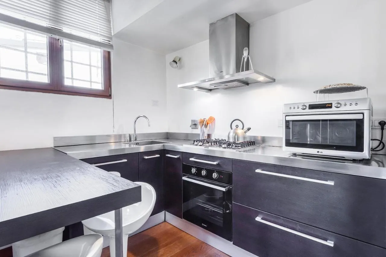 Albione By Mmega Apartment Florence
