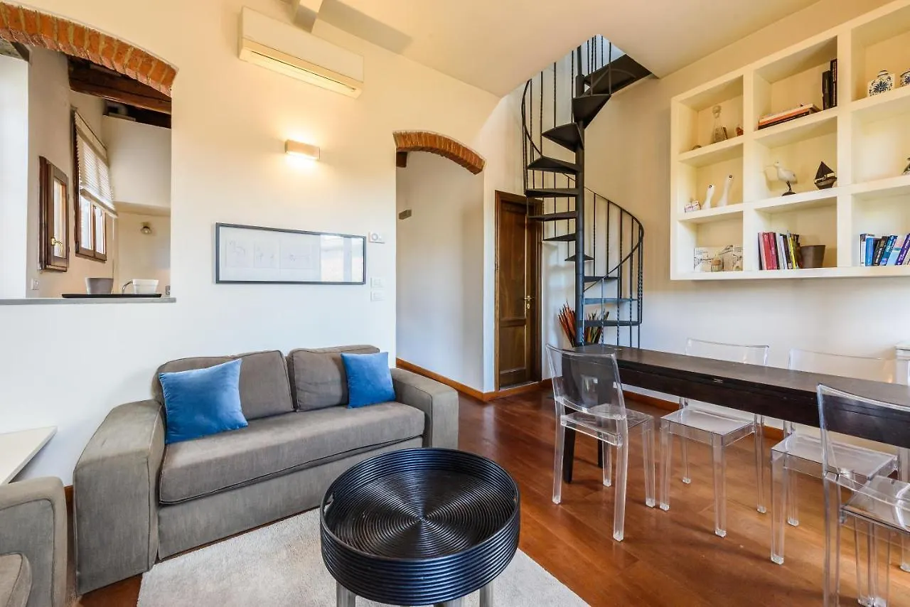 Albione By Mmega Apartment Florence